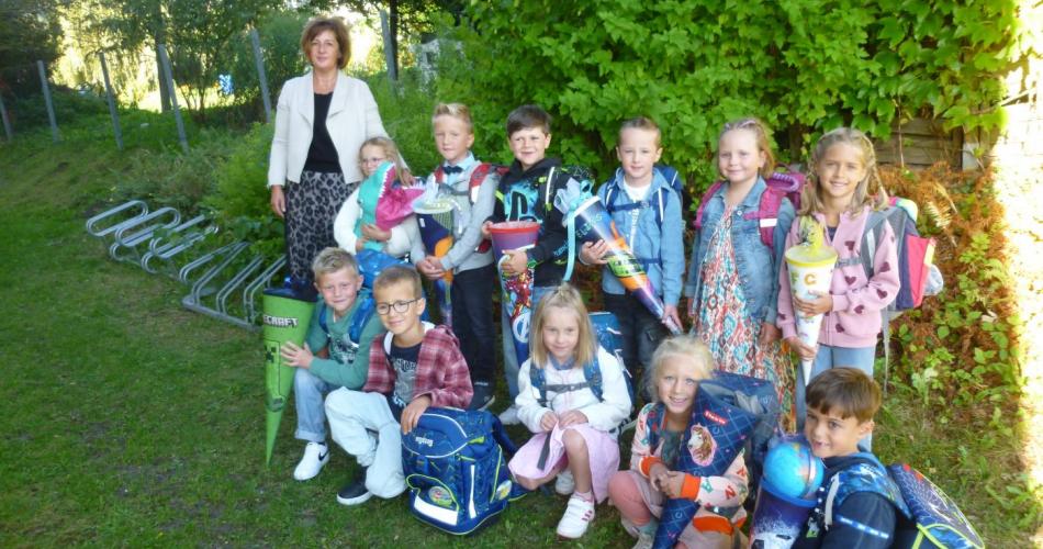 Erster Schultag der Kinder der ersten Schulstufe